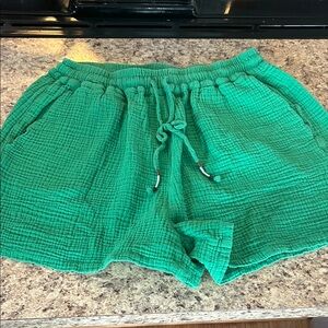Grace and Karma Green Women's Shorts Size Medium.  WS